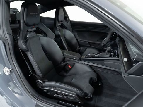 Used 2025 Porsche 911 GT3 w/ Weissach Package image 31