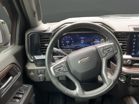 Used 2024 Chevrolet Silverado 1500 RST AWD/4WD image 20