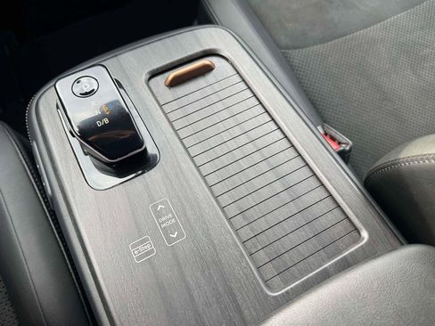 Certified 2024 Nissan Ariya FWD image 30