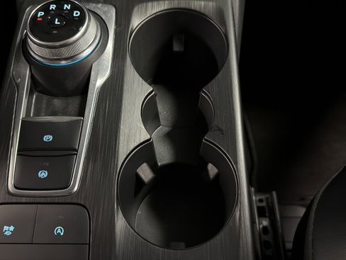 Used 2025 Ford Escape ST-Line image 40