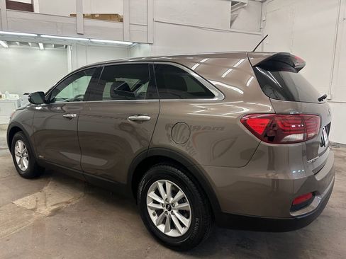 Used 2019 Kia Sorento AWD image 13