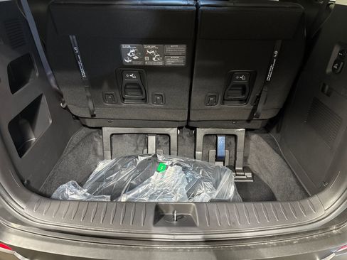 New 2026 Kia Carnival SX Prestige FWD image 32