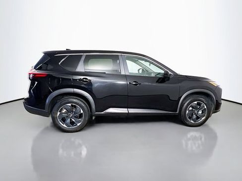 Used 2024 Nissan Rogue SV FWD image 10