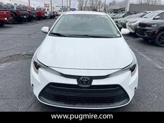 Used 2023 Toyota Corolla LE video 2