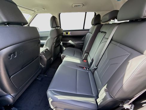 New 2026 Hyundai Santa Fe SEL w/ Tow & Go Package FWD image 17