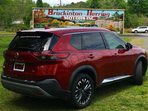 Used 2021 Nissan Rogue SL w/ Premium Package image 6