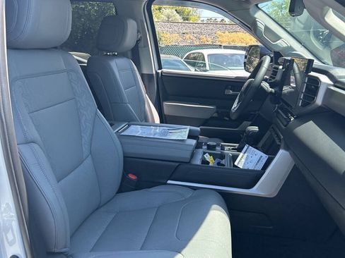 Used 2024 Toyota Tundra Limited w/ TRD Off-Road Package AWD/4WD image 18