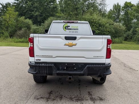 Used 2025 Chevrolet Silverado 2500 Custom w/ Custom Value Package AWD/4WD image 4