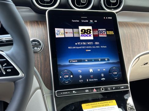 New 2026 Mercedes-Benz GLC 300 4MATIC image 16