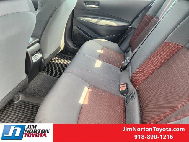 Used 2025 Toyota Corolla SE w/ SE Premium Package FWD image 30