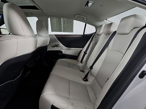 Certified 2025 Lexus ES 350 w/ Premium Package image 11