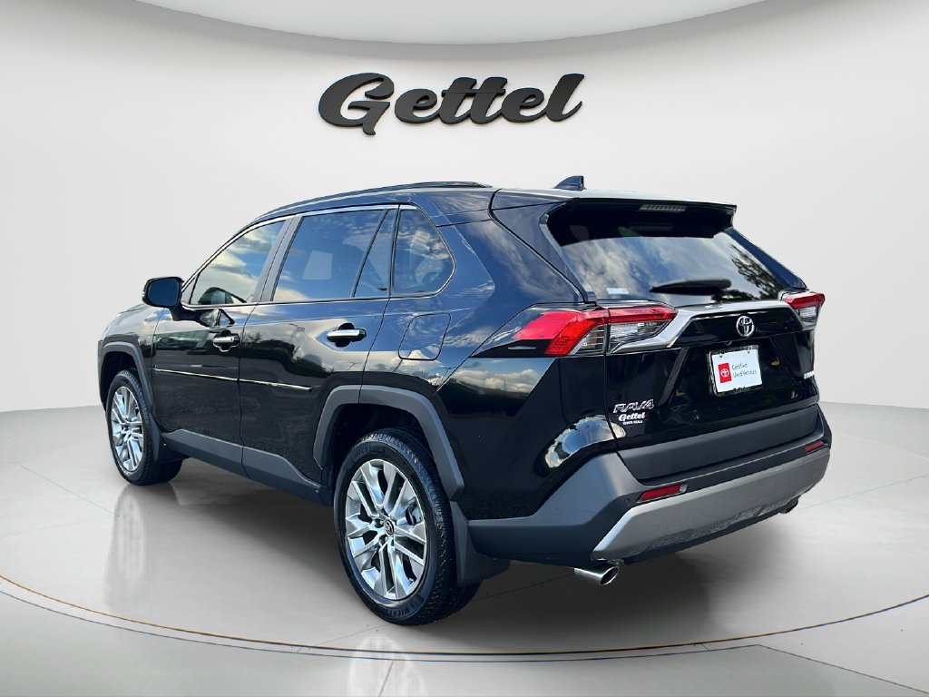 Used 2024 Toyota RAV4 Limited FWD image 7