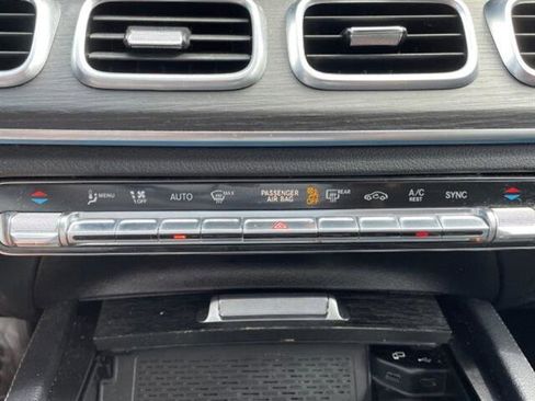 Used 2021 Mercedes-Benz GLE 350 4MATIC image 25