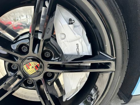 Used 2020 Porsche Taycan 4S AWD/4WD image 16