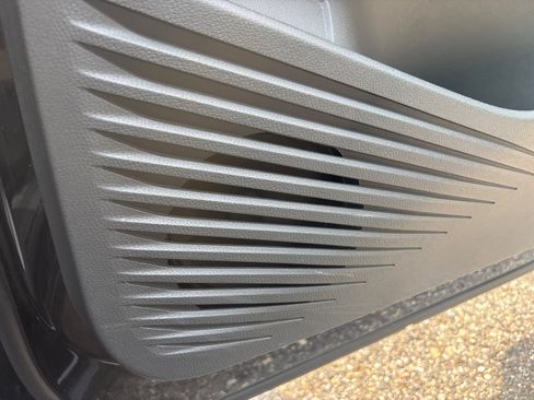 Used 2024 Volkswagen ID.4 S image 50