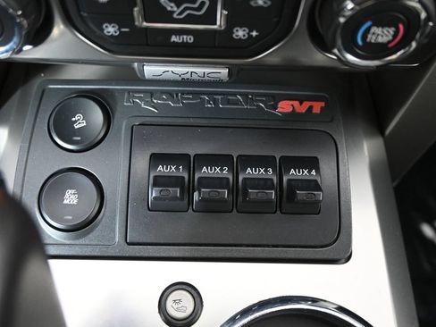 Used 2013 Ford F150 Raptor w/ Luxury Equipment Group AWD/4WD image 34