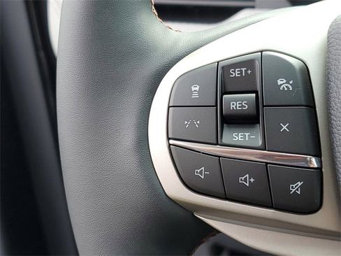 New 2026 Ford Explorer Active w/ Active Comfort Package image 15