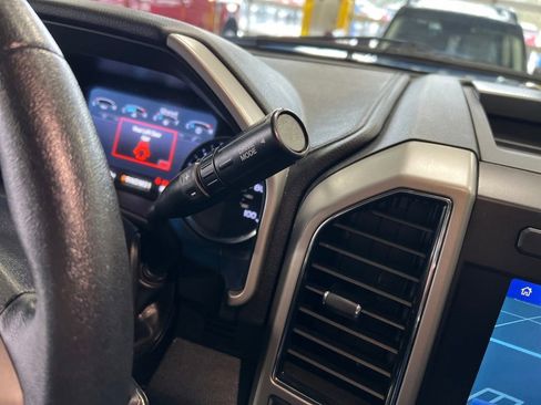 Used 2020 Ford F250 Lariat image 26