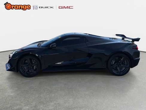 Used 2024 Chevrolet Corvette Z06 w/ Z07 Performance Package image 6
