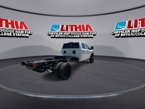 New 2026 RAM 5500 Tradesman AWD/4WD image 9
