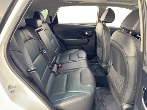 Used 2019 Kia Niro EX Premium image 37