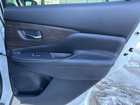 Used 2020 Nissan Murano Platinum image 12