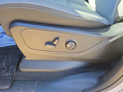 Used 2019 RAM 1500 Big Horn image 13