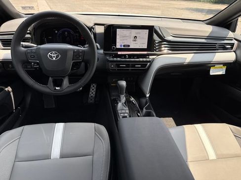 Used 2026 Toyota Camry SE w/ Convenience Package FWD image 22