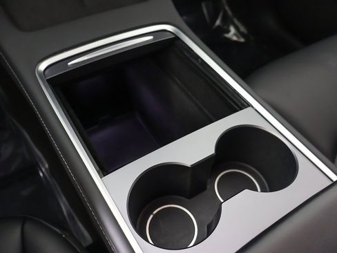 Used 2023 Tesla Model Y Long Range image 50