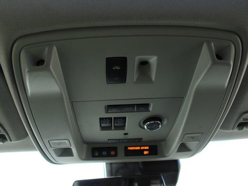 Used 2020 Cadillac Escalade Premium Luxury image 54