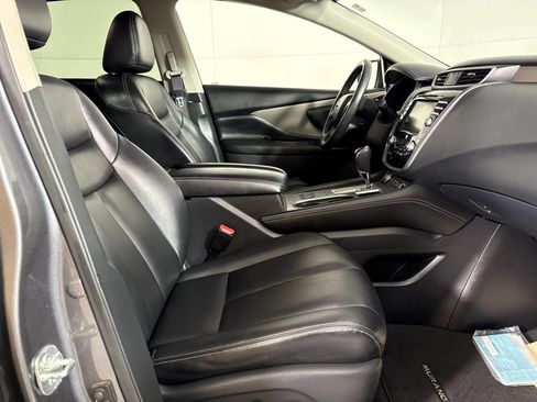 Used 2023 Nissan Murano SV image 13