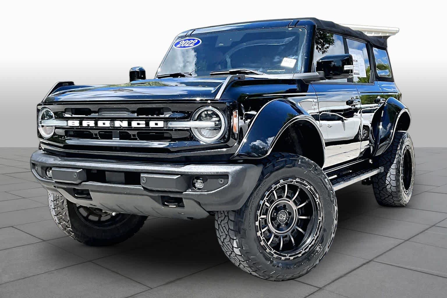 Used 2022 Ford Bronco Outer Banks AWD/4WD image 1
