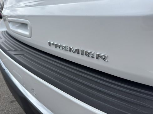 Used 2025 Chevrolet Suburban Premier w/ Sun And Tow Package image 7