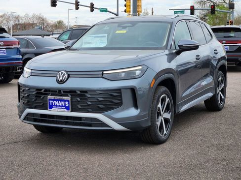 New 2026 Volkswagen Tiguan SE AWD/4WD image 3