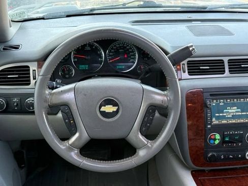Used 2010 Chevrolet Tahoe LTZ AWD/4WD image 26