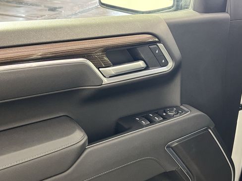 Used 2026 Chevrolet Silverado 1500 LT AWD/4WD image 16