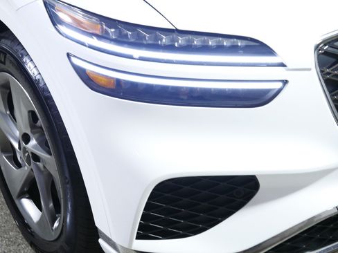 Certified 2026 Genesis GV70 2.5T Select AWD/4WD image 16