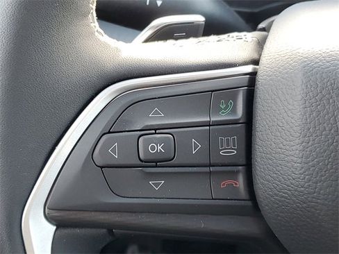 New 2025 Jeep Grand Cherokee L Altitude image 23