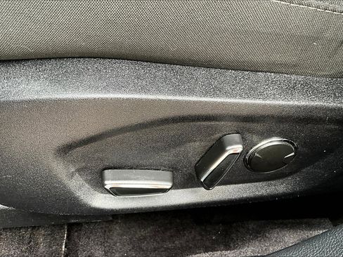 Used 2020 Ford Fusion SE image 35