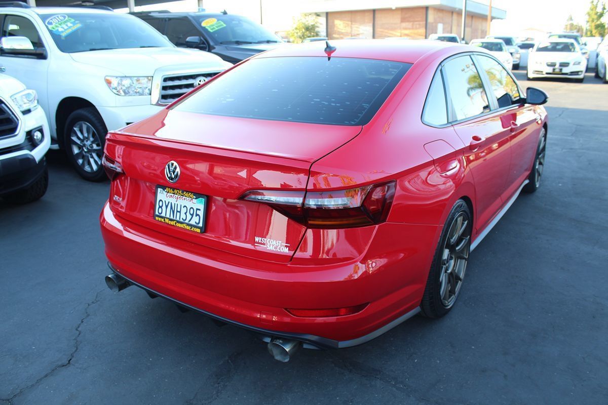 Used 2019 Volkswagen Jetta GLI FWD image 7