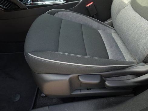 Used 2026 Chevrolet TrailBlazer LT w/ LT Cold Weather Package FWD image 11