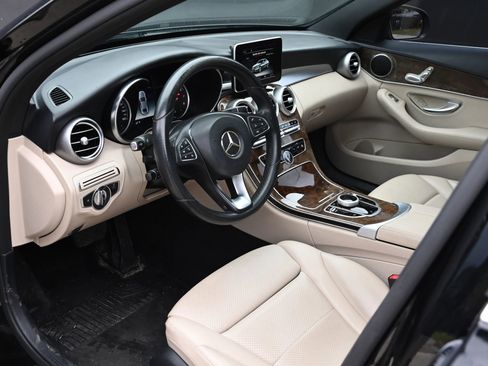 Used 2018 Mercedes-Benz C 300 Sedan image 12