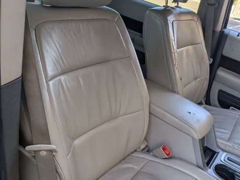 Used 2011 Ford Flex SEL w/ Rapid Spec Order Code image 22