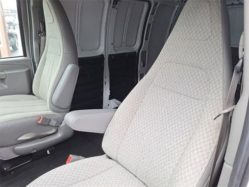 New 2025 GMC Savana 2500 w/ Driver Convenience Package image 9