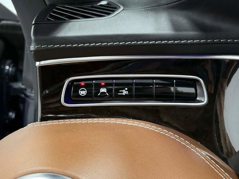 Used 2019 Mercedes-Benz S 560 Cabriolet image 27