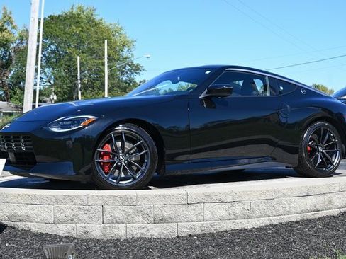 Used 2024 Nissan Z Performance w/ Floor Mat Package image 1