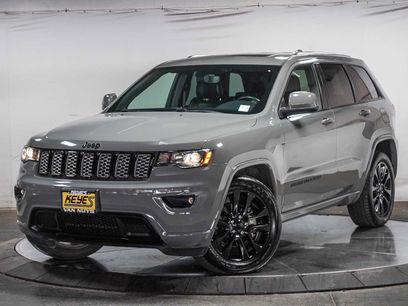 Used 2020 Jeep Grand Cherokee Altitude