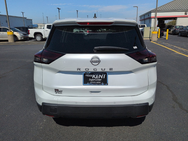 Used 2025 Nissan Rogue S FWD image 6