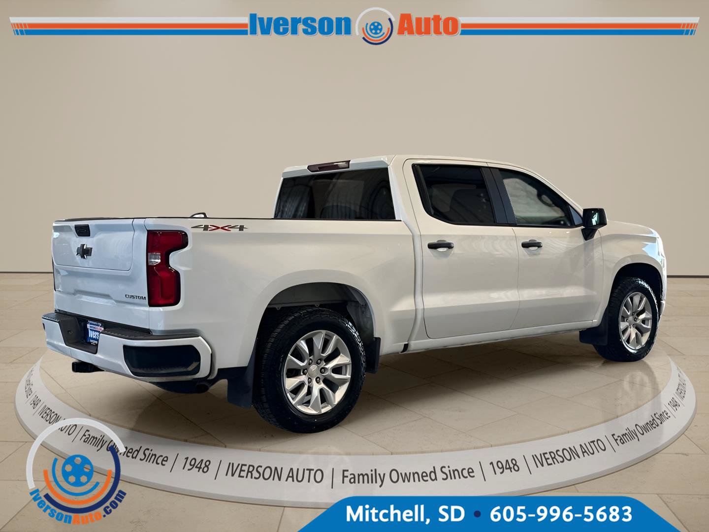Used 2021 Chevrolet Silverado 1500 Custom AWD/4WD image 9