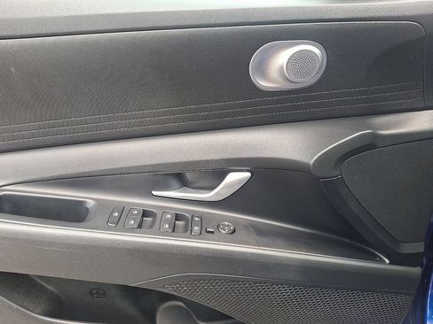 Used 2023 Hyundai Elantra SEL FWD image 13